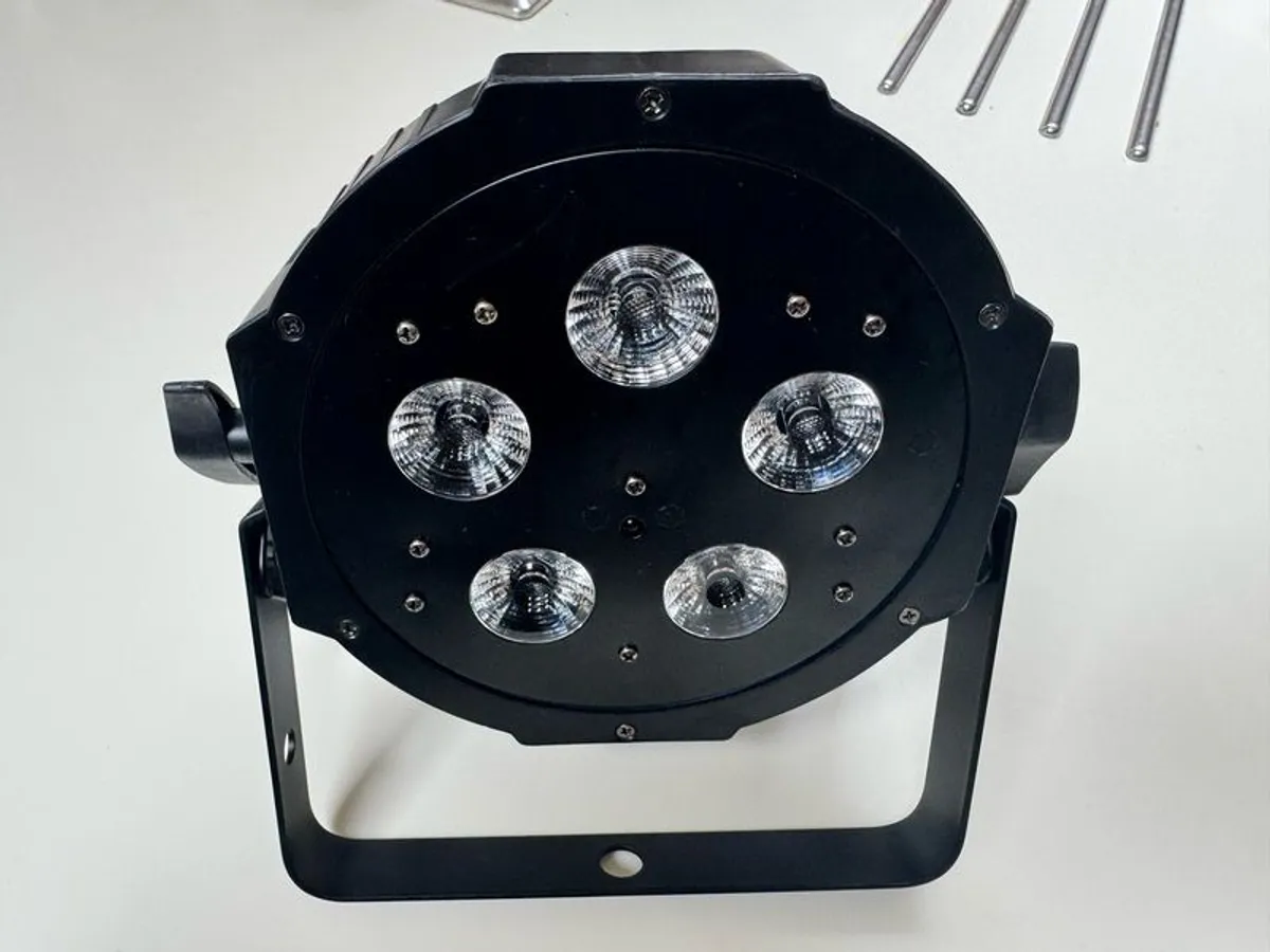 6 x slim LED uplighters - Image 1