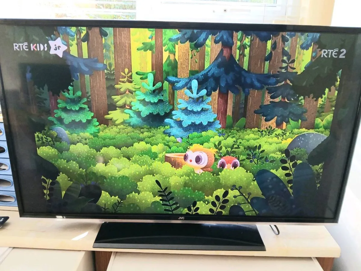 Jvc 40 inch smart hdmi tv. - Image 2