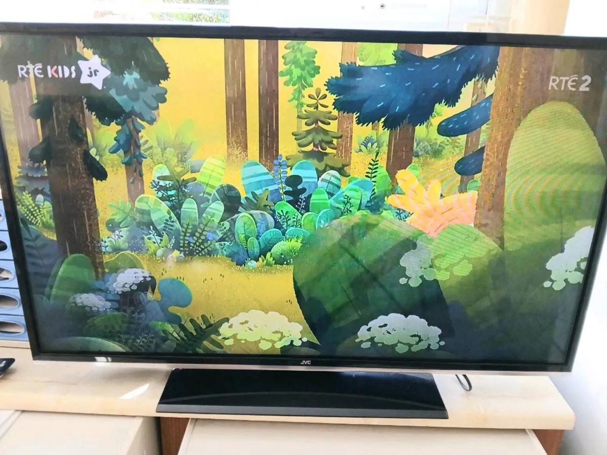 Jvc 40 inch smart hdmi tv. - Image 4