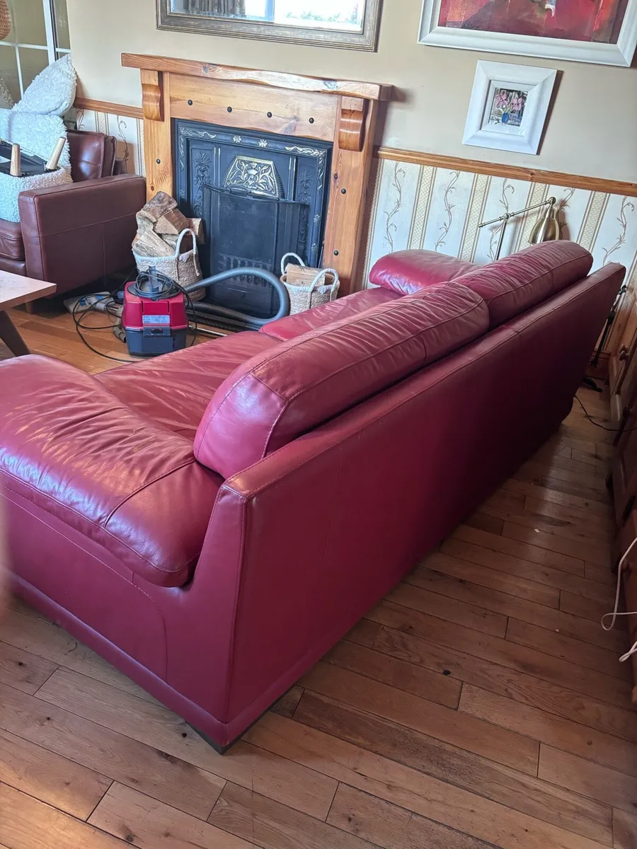 Genuine Italian red leather sofa bed - Image 3