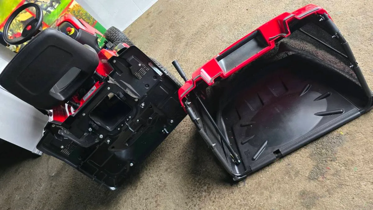 CASTELGARDEN DISPLAY MODEL - Image 3