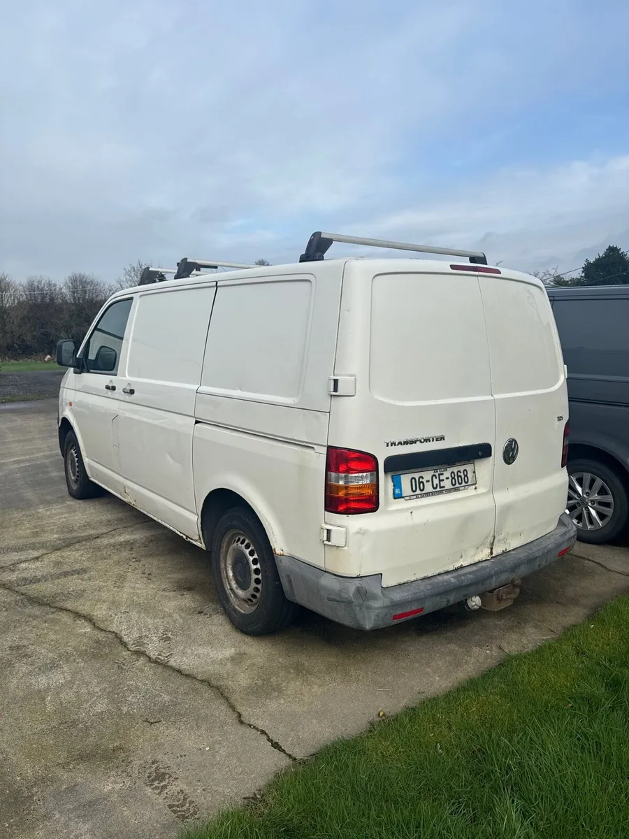 Volkswagen Transporter - Image 3