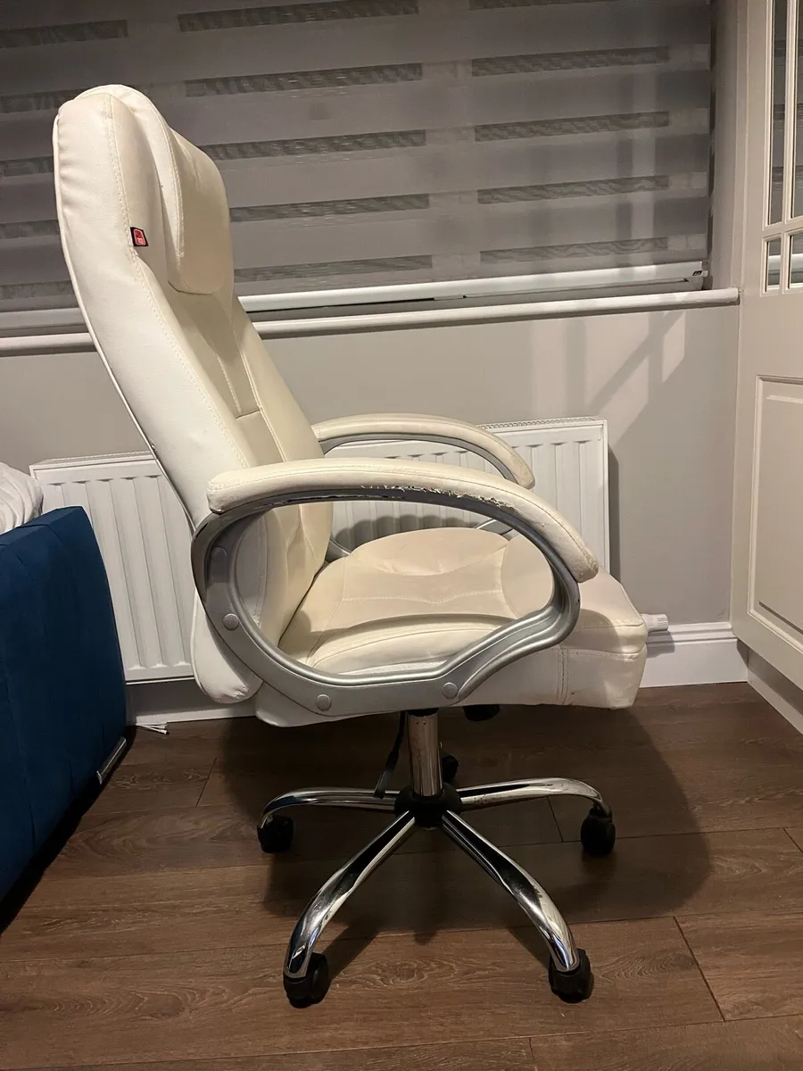 Office chair - Image 3