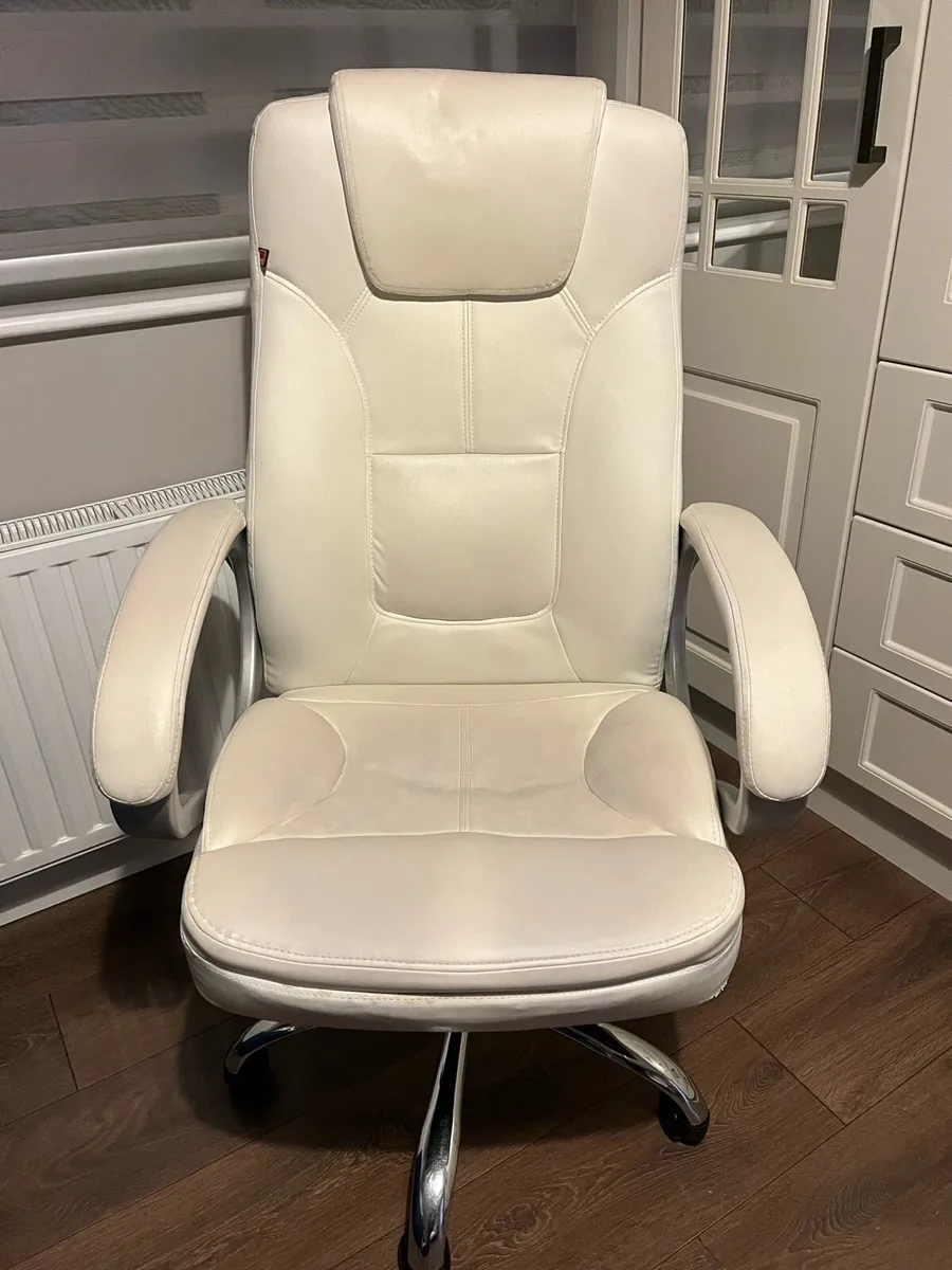 Office chair - Image 4