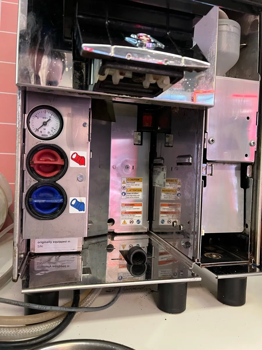 Commercial Coffee Machine - Image 4