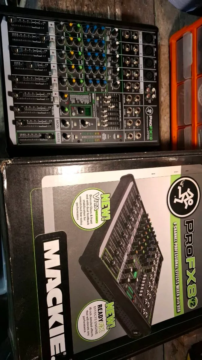 Mackie ProFX8v2 8-Channel Mixer - Image 2