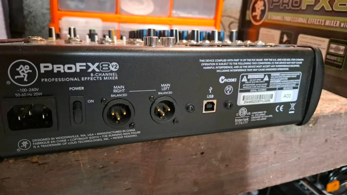 Mackie ProFX8v2 8-Channel Mixer - Image 3