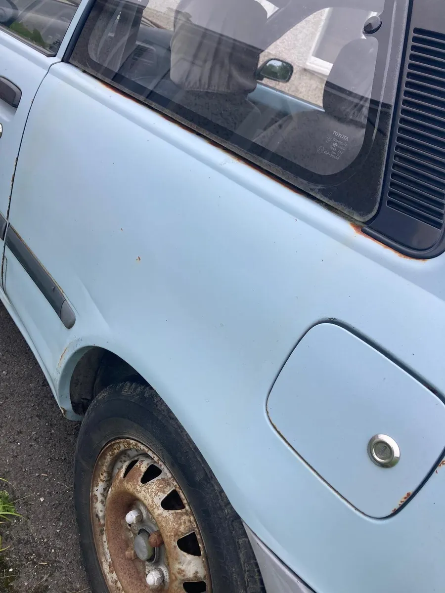 Toyota Starlet - Image 3