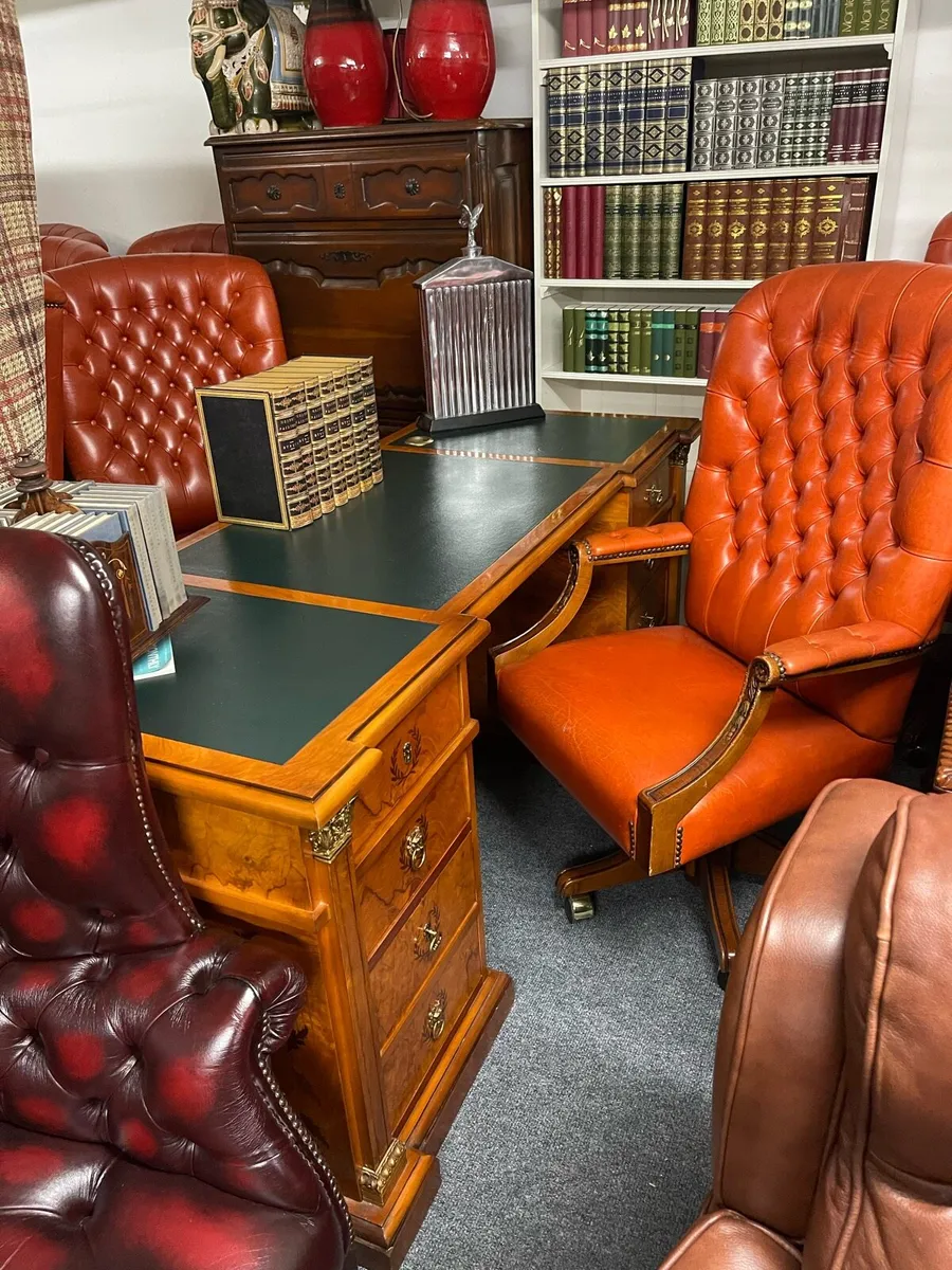 Partners desk - Image 1