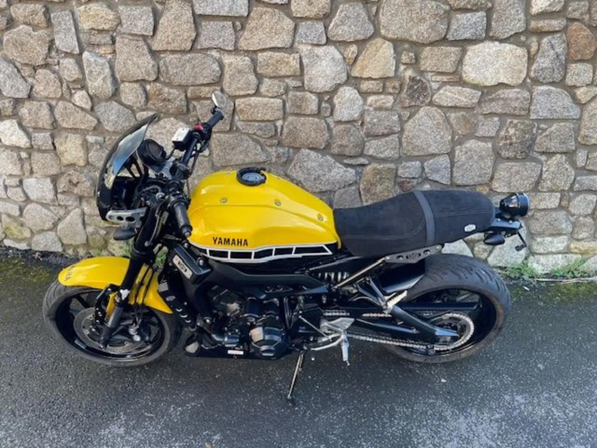 YAMAHA XSR 900 2018 - Image 2