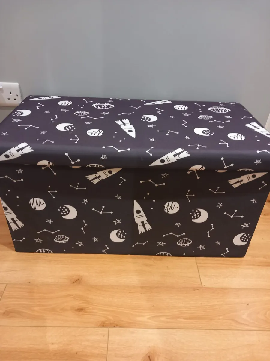 Padded storage unit and seat - Image 1