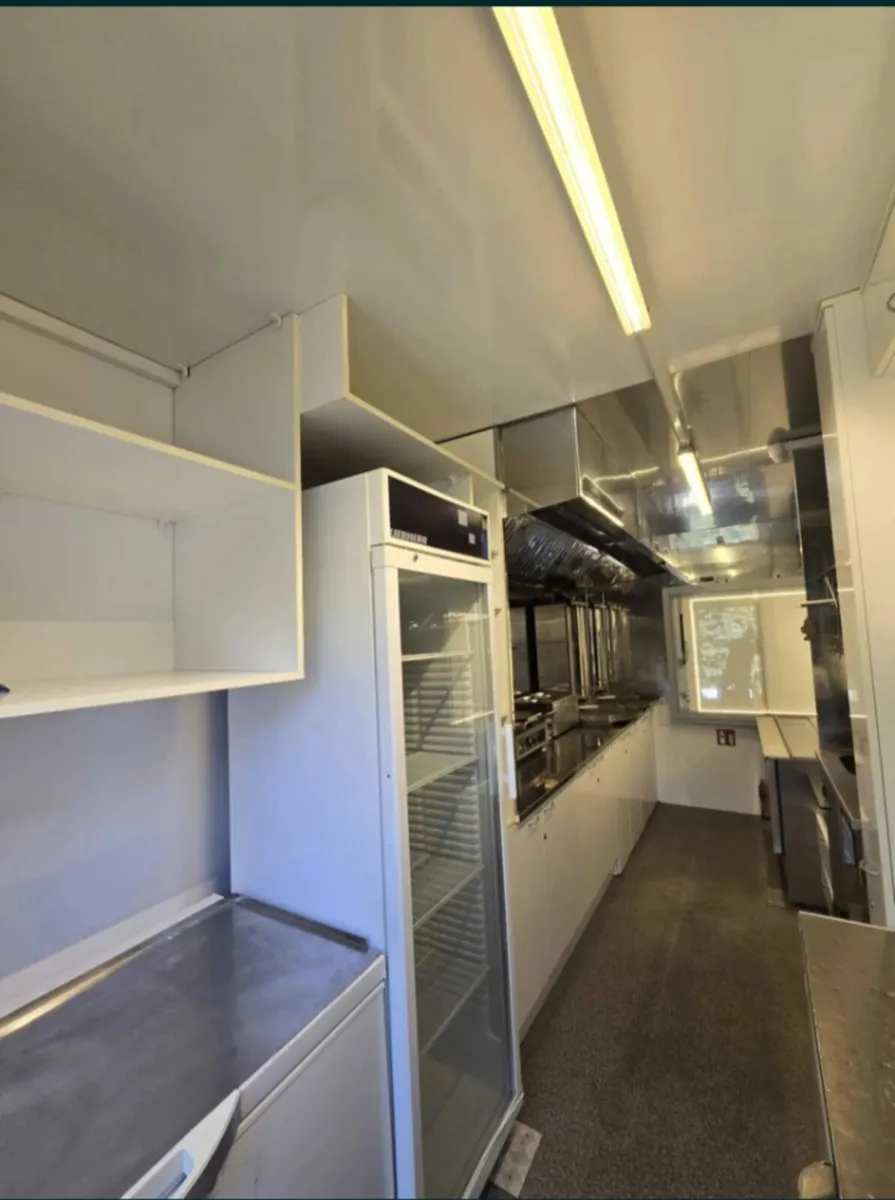 Food trailer for sale great offer - Image 4