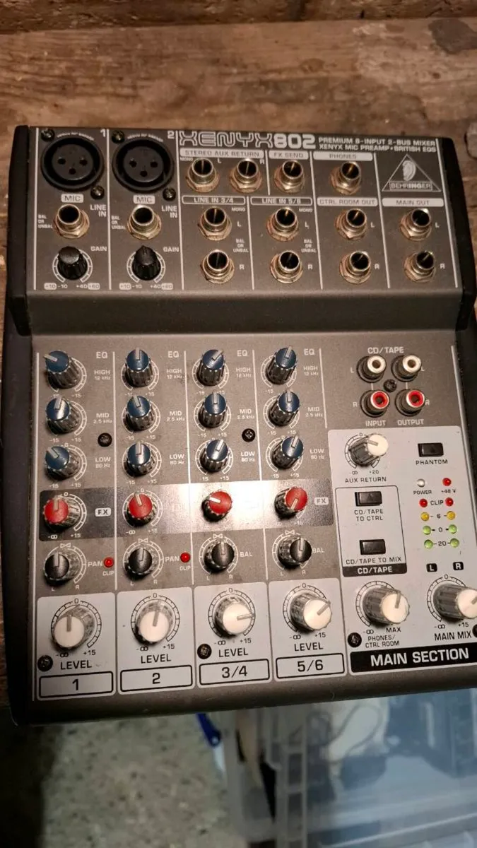 Behringer Xenyx802 8-Input 2-Bus Mixer - Image 1