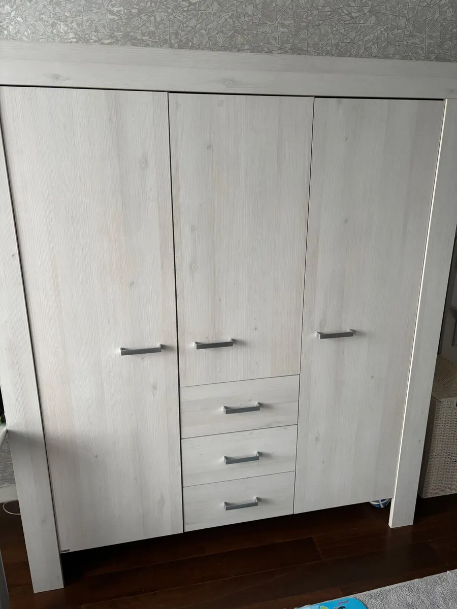 Wardrobe (Paidi for kids)