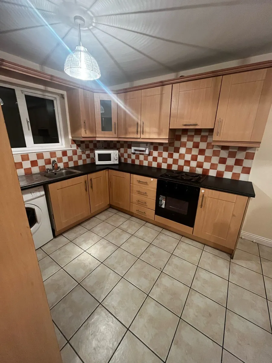 Full Kitchen with appliances - Image 3