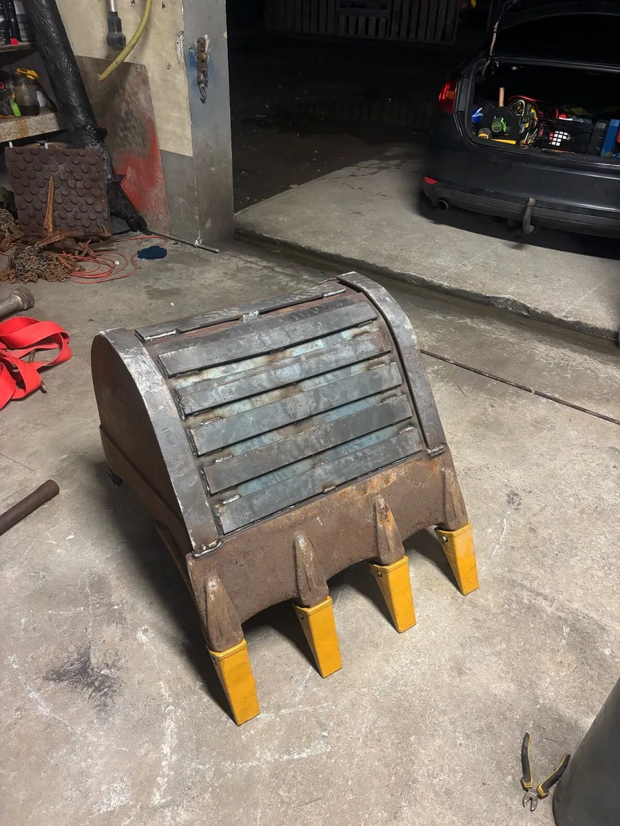 6-8 Tonne Digging Bucket - Image 2