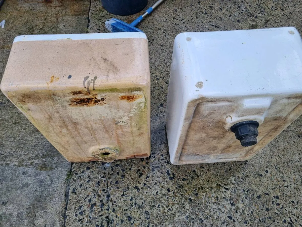 €60 each original old Belfast sinks - Image 4