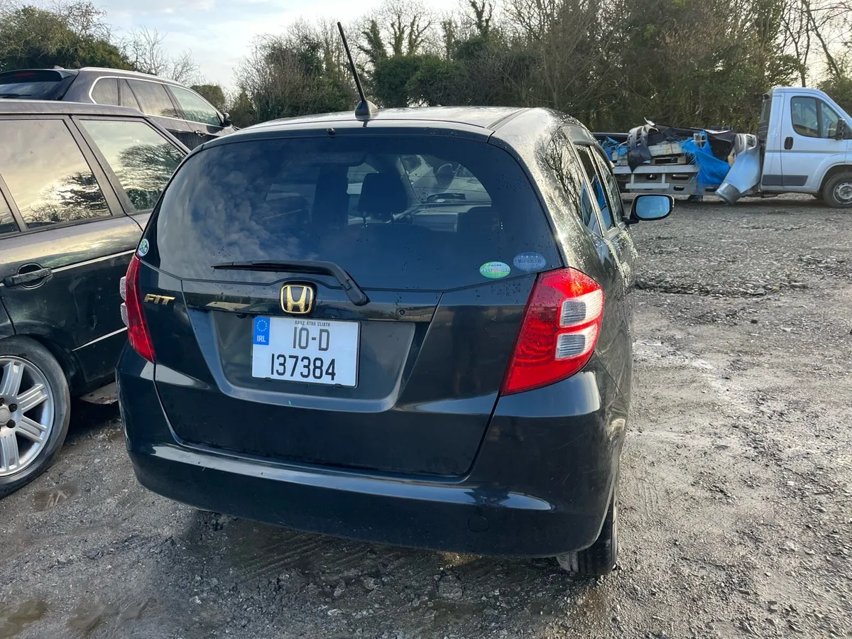 Honda fit automatic - Image 1