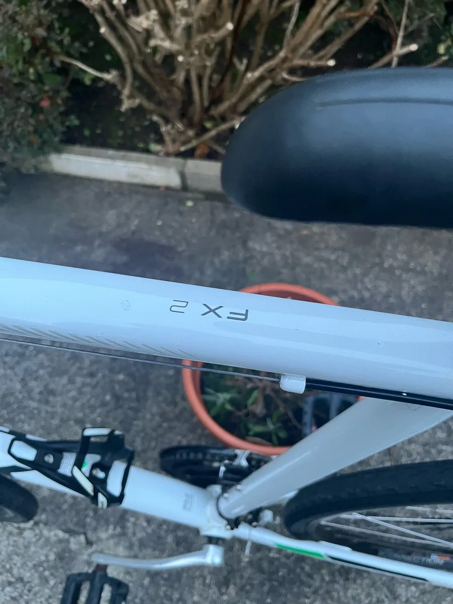 Trek FX2, Hybrid bike. - Image 3