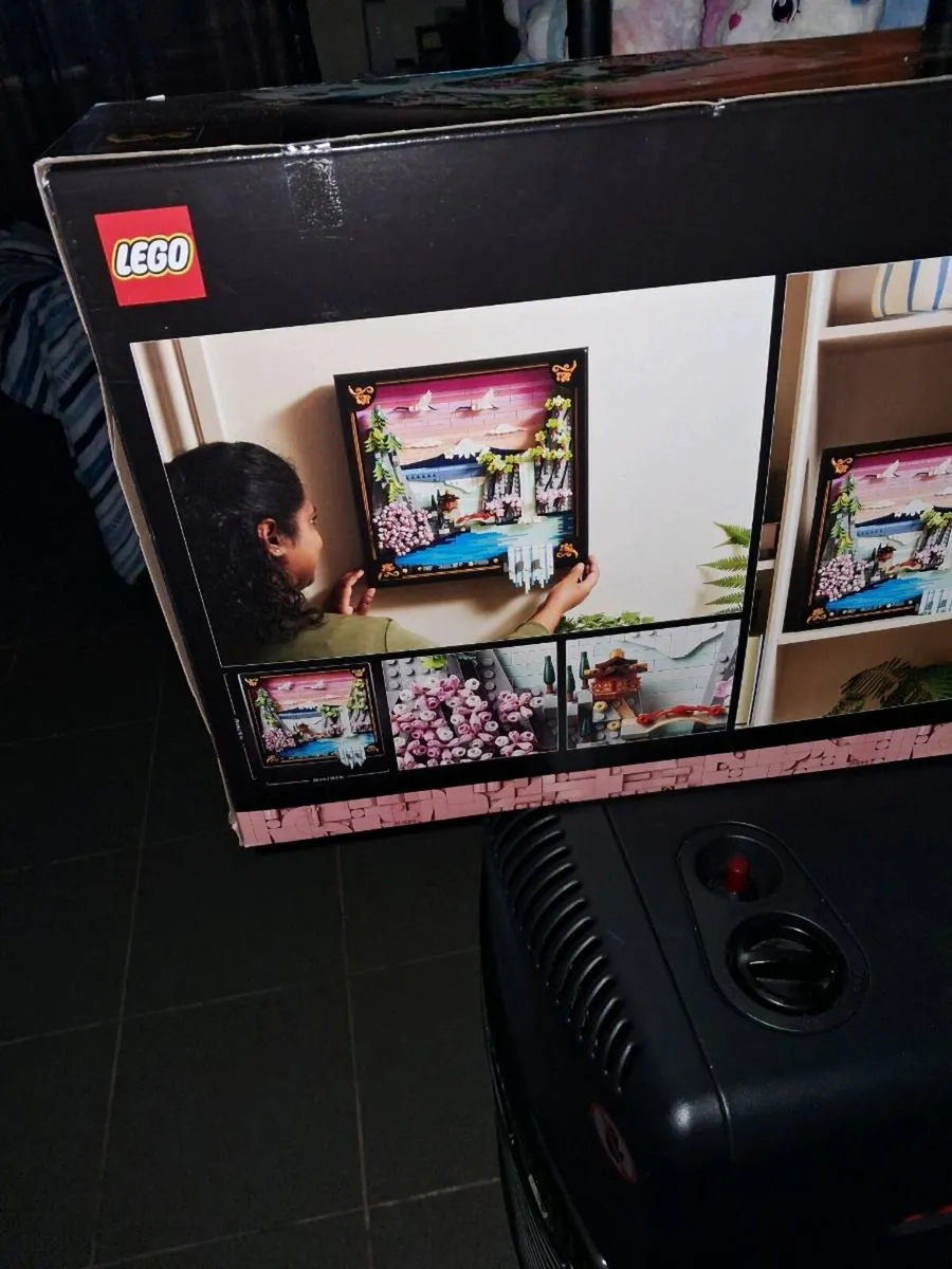 Lego japanese cherry blossom painting - Image 2