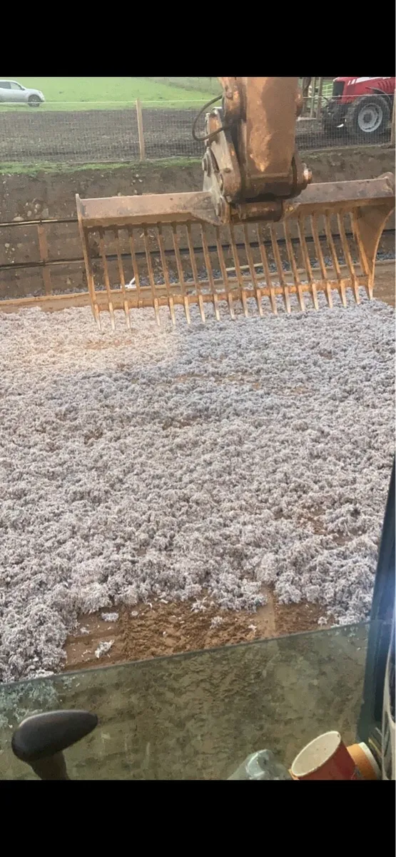 Equestrian fencing and surfaces - Image 3