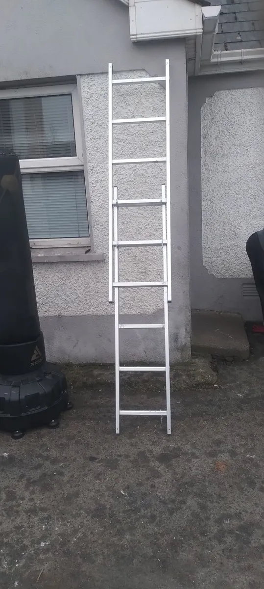 Handy 2 way ladder in excellent condition - Image 3
