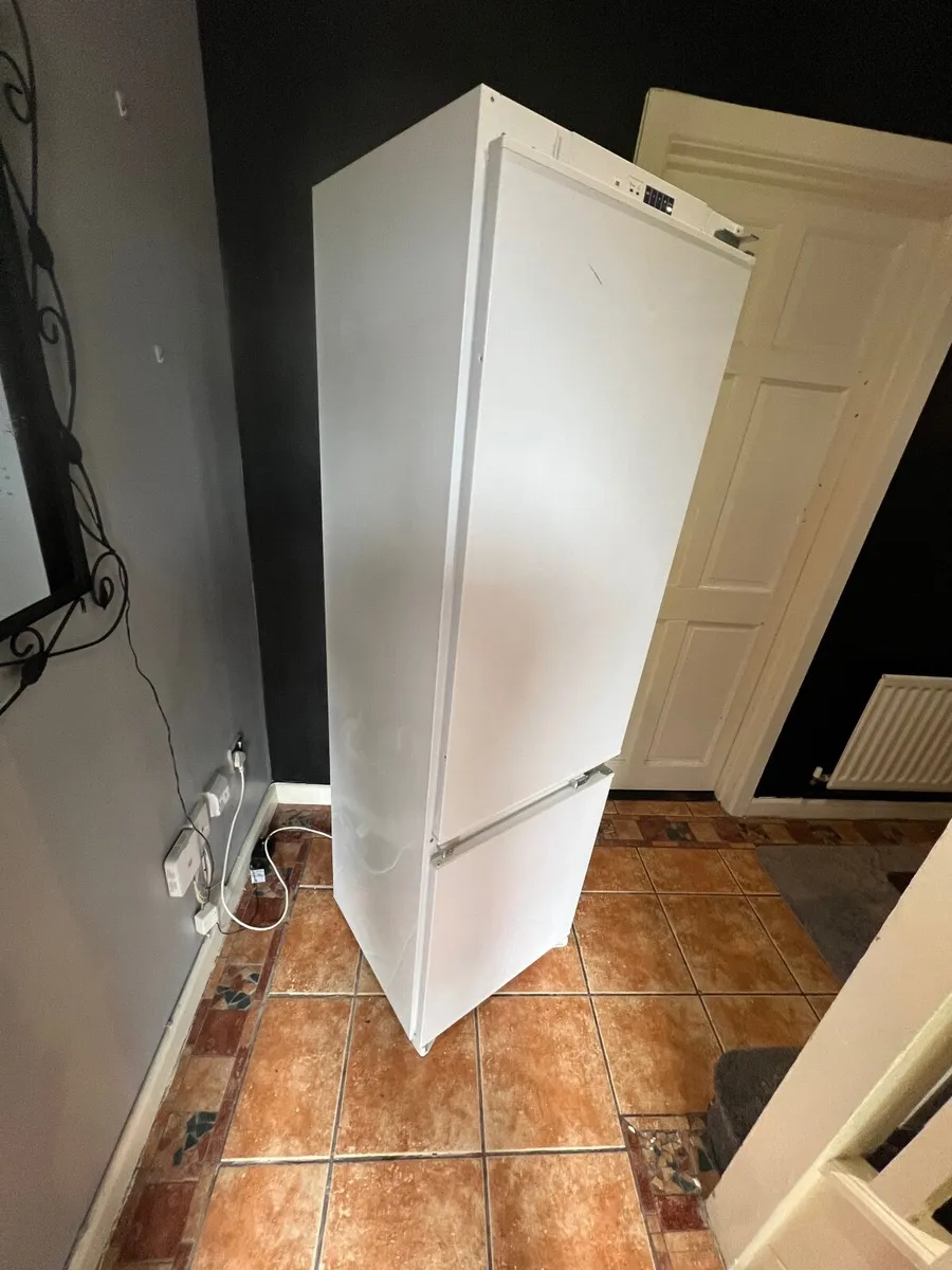 Fridge freezer - Image 3