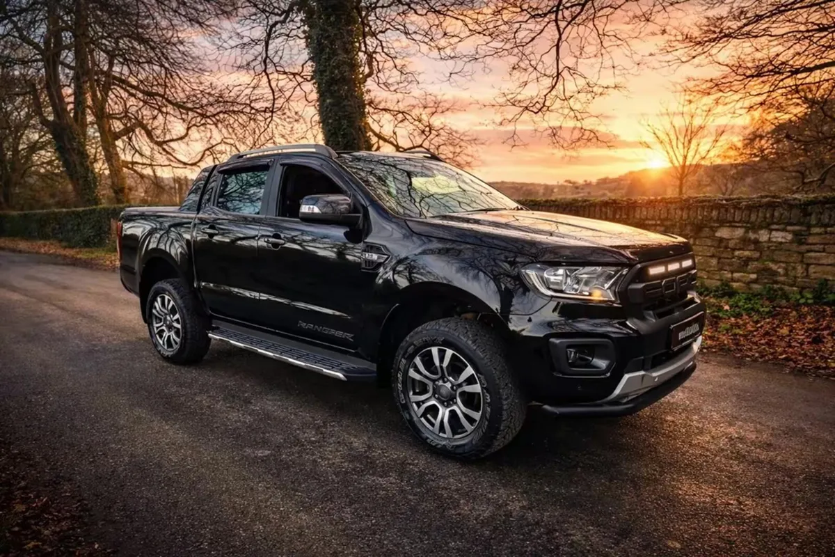 192 Ford Ranger 3.2 AUTO Wildtrak low kms - Image 1