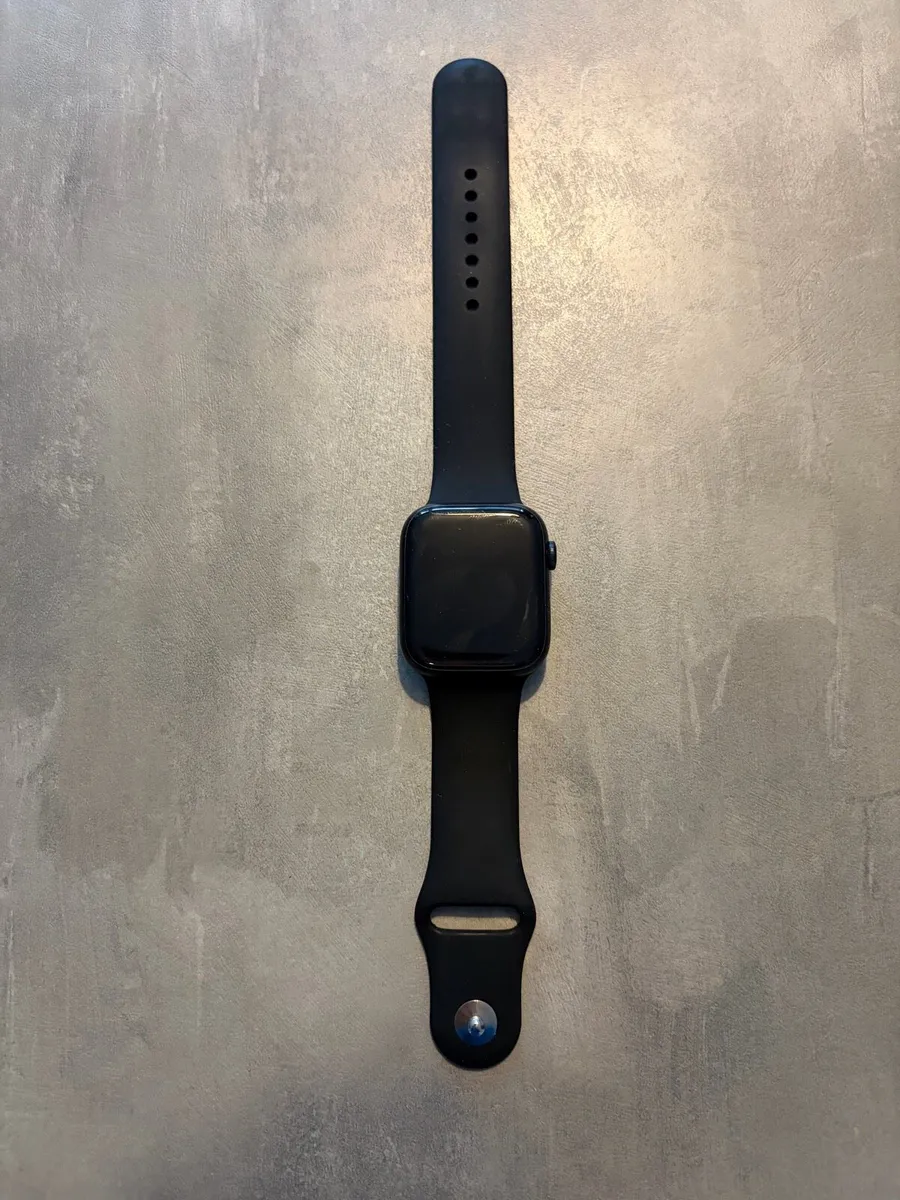 Apple Watch Series 9 45mm - Image 2