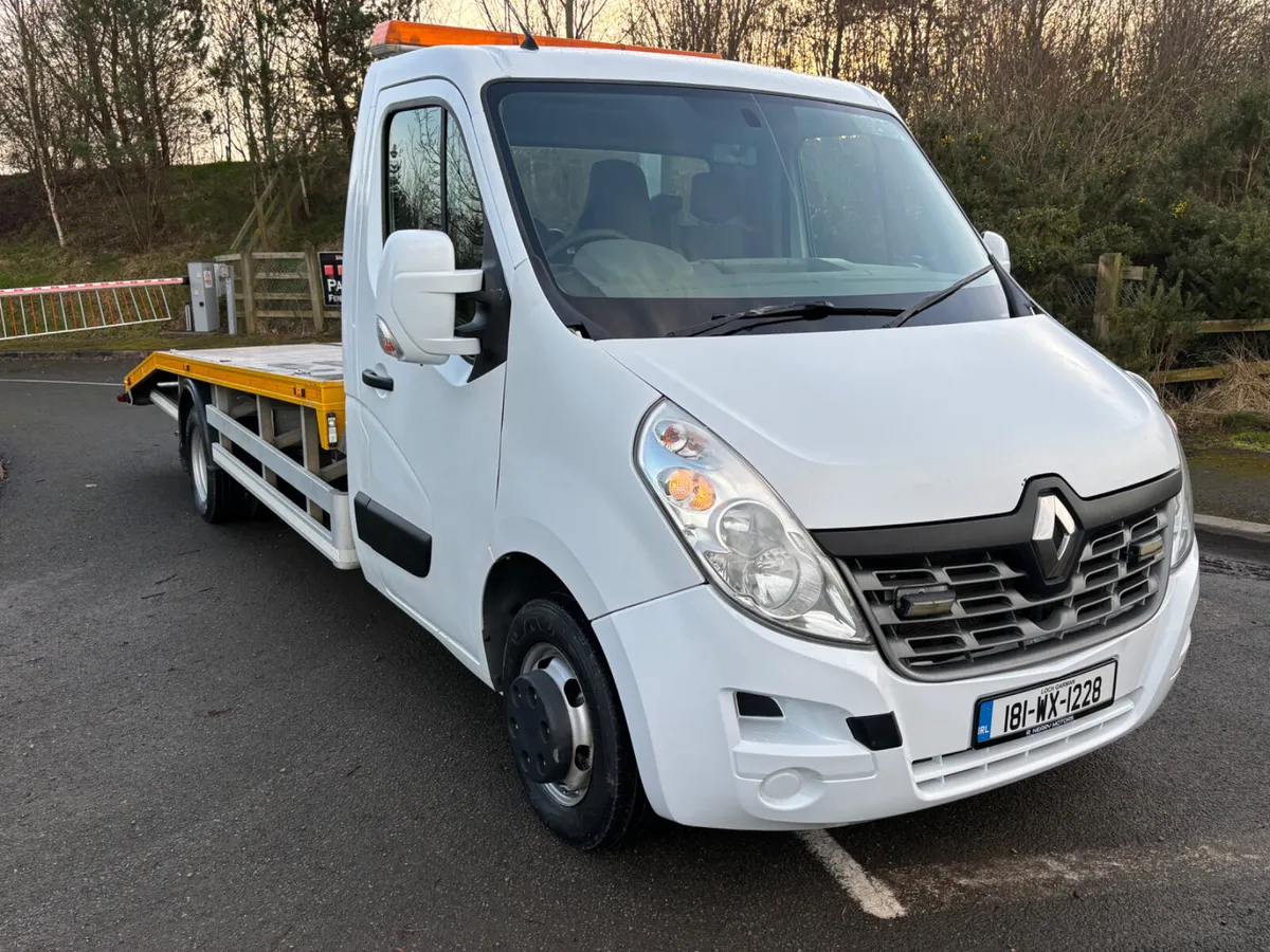 2018 Renault Master Recovery Truck Manual - Image 1