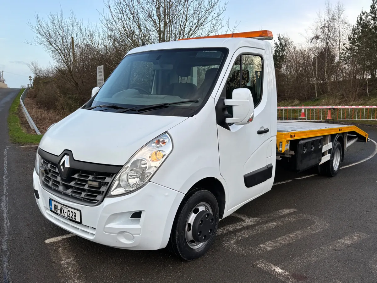 2018 Renault Master Recovery Truck Manual - Image 2