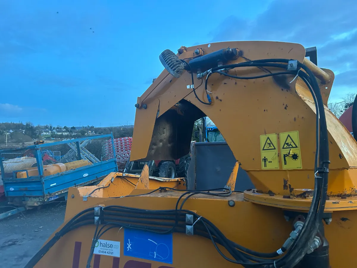 2021 Lucas Raptor Straw Bedder - Image 4