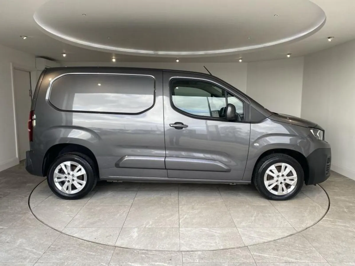 Peugeot Partner STANDARD  1000 1.5 BlueHDi 130 Asp - Image 4