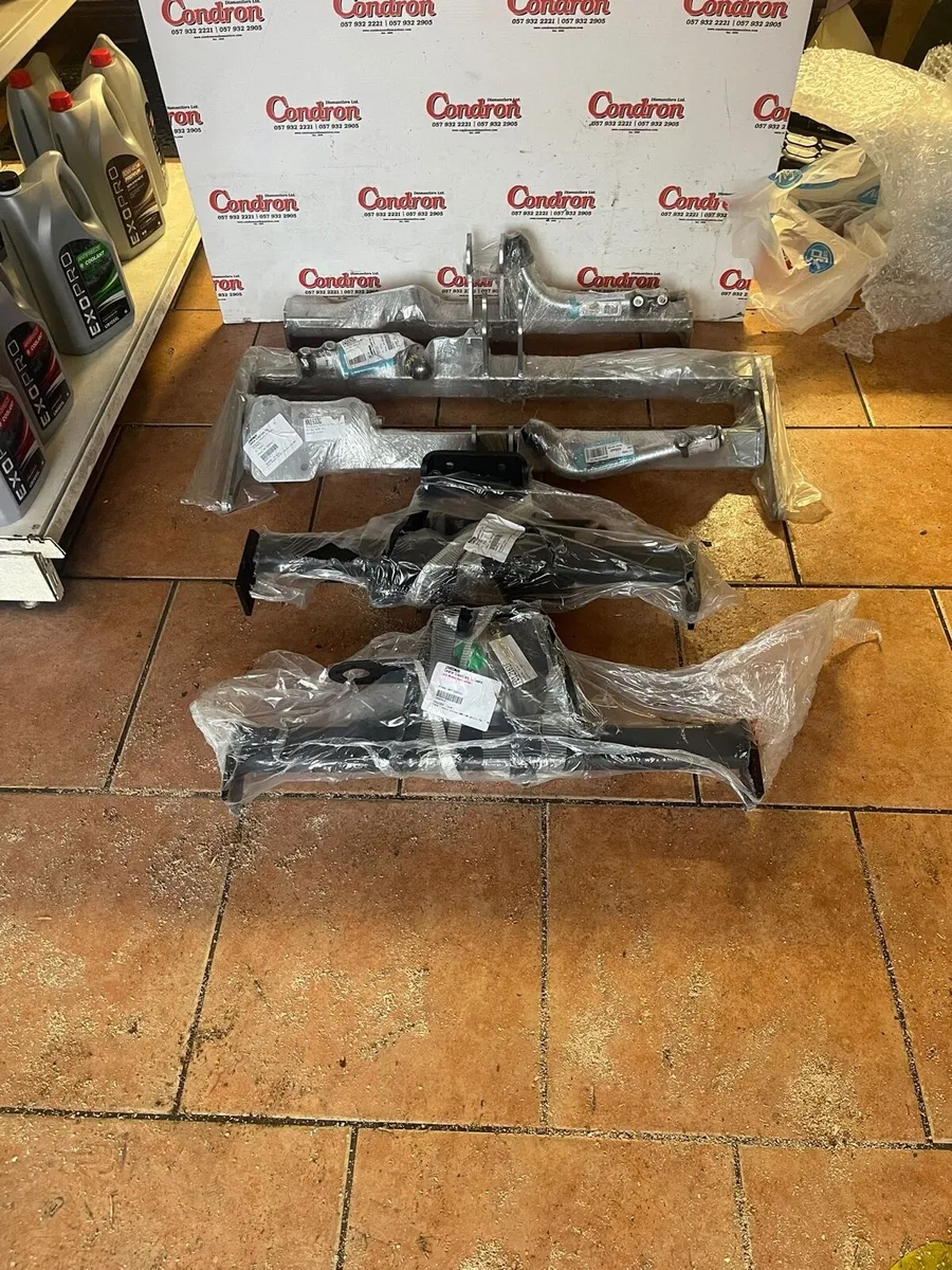 Towbar's on special offer - Image 1
