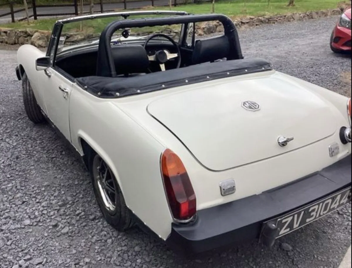 MG Midget in Beautiful condition - Image 3