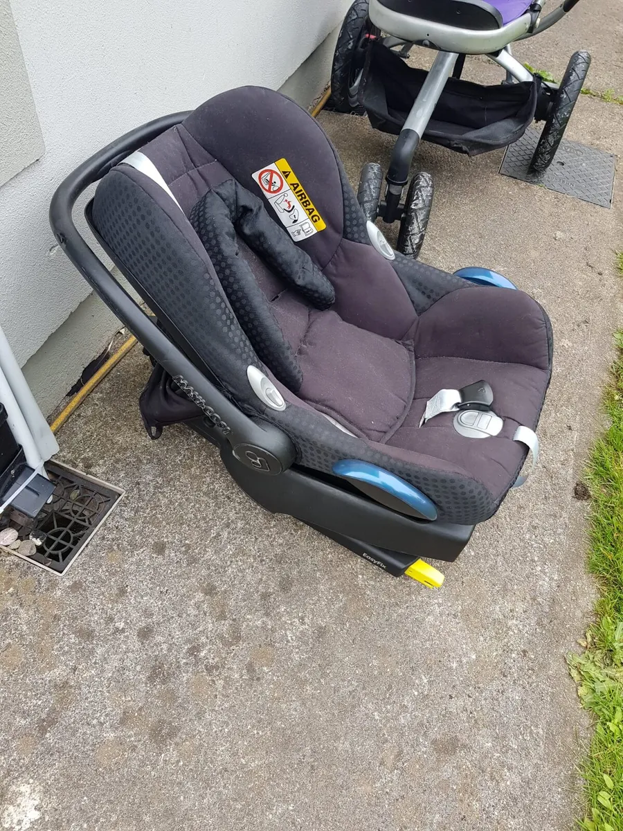 Quinny Pram - Image 4