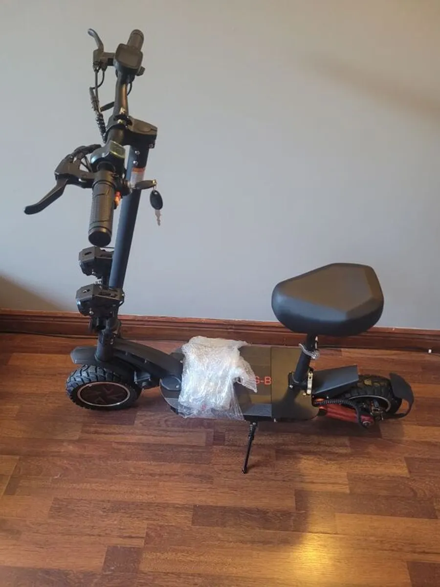 Electric scooter,kugoo g booster , brand new,still boxed,delivery available, 6 months warranty - Image 2