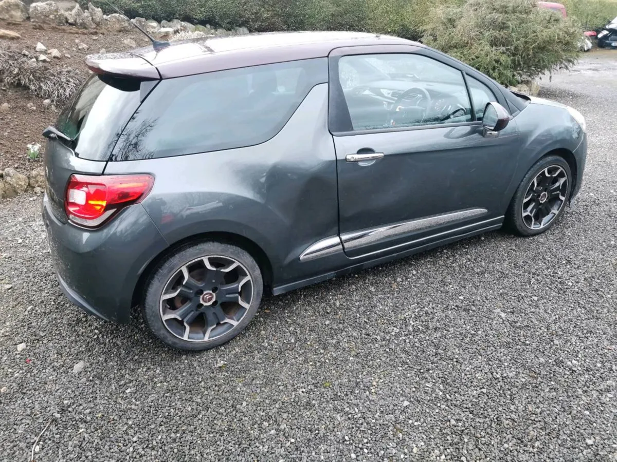 12 Citroen DS3 Diesel - Image 2
