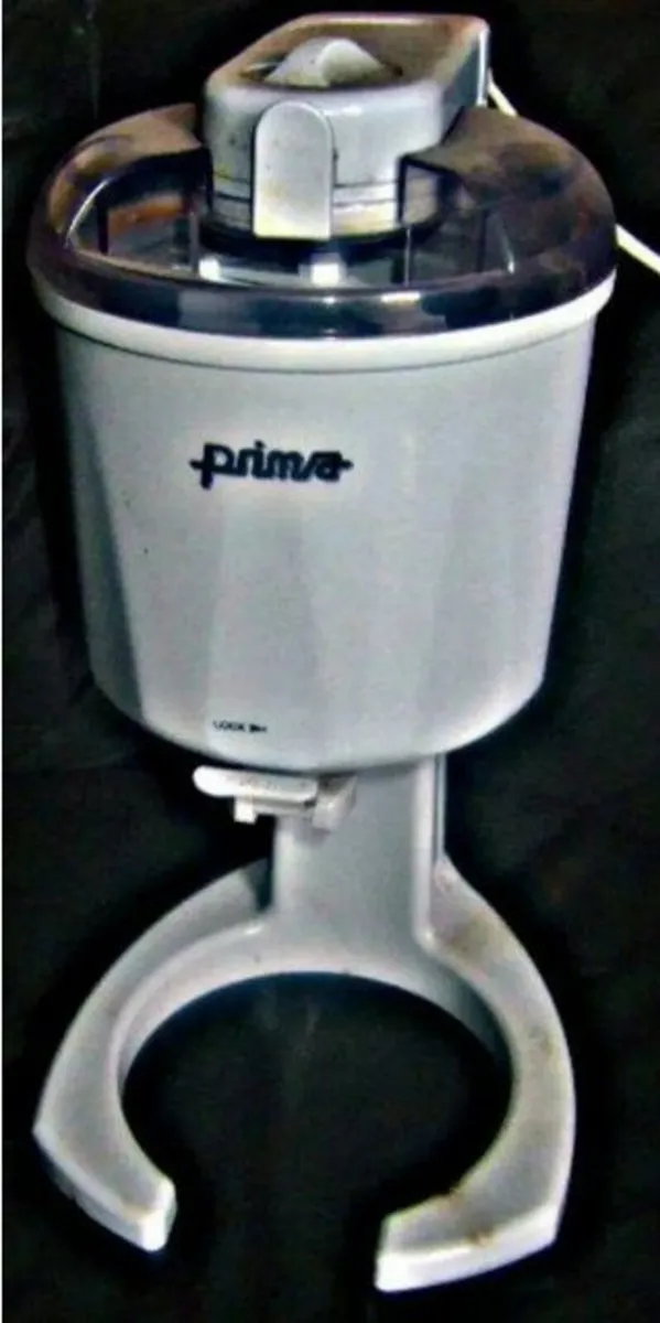 Brand New and Perfect Soft Ice Cream Machine - Image 4