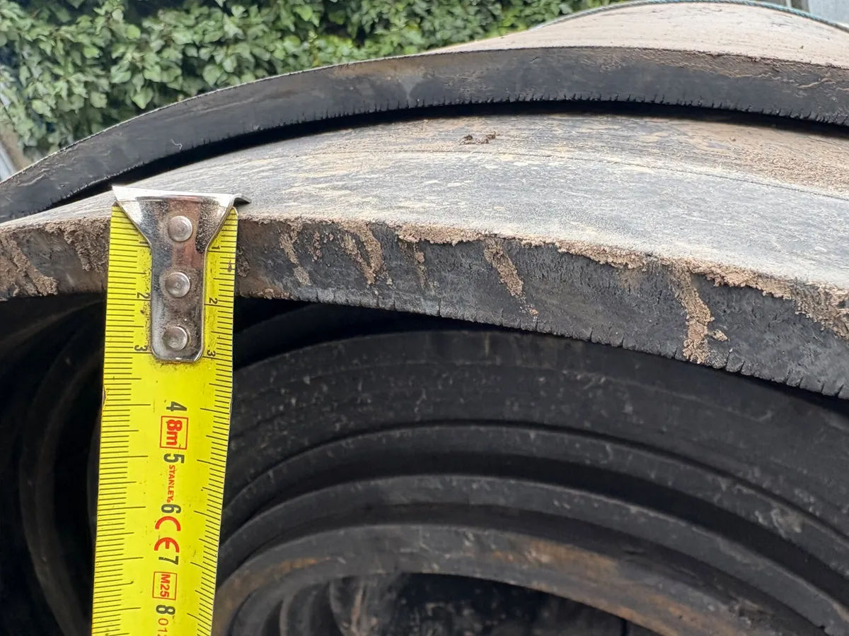 Large roll of rubber - Image 2
