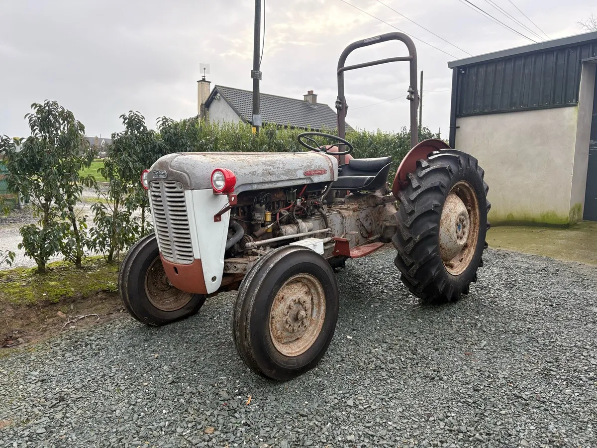 Ferguson 35 Petrol 4 Cyl - Image 1