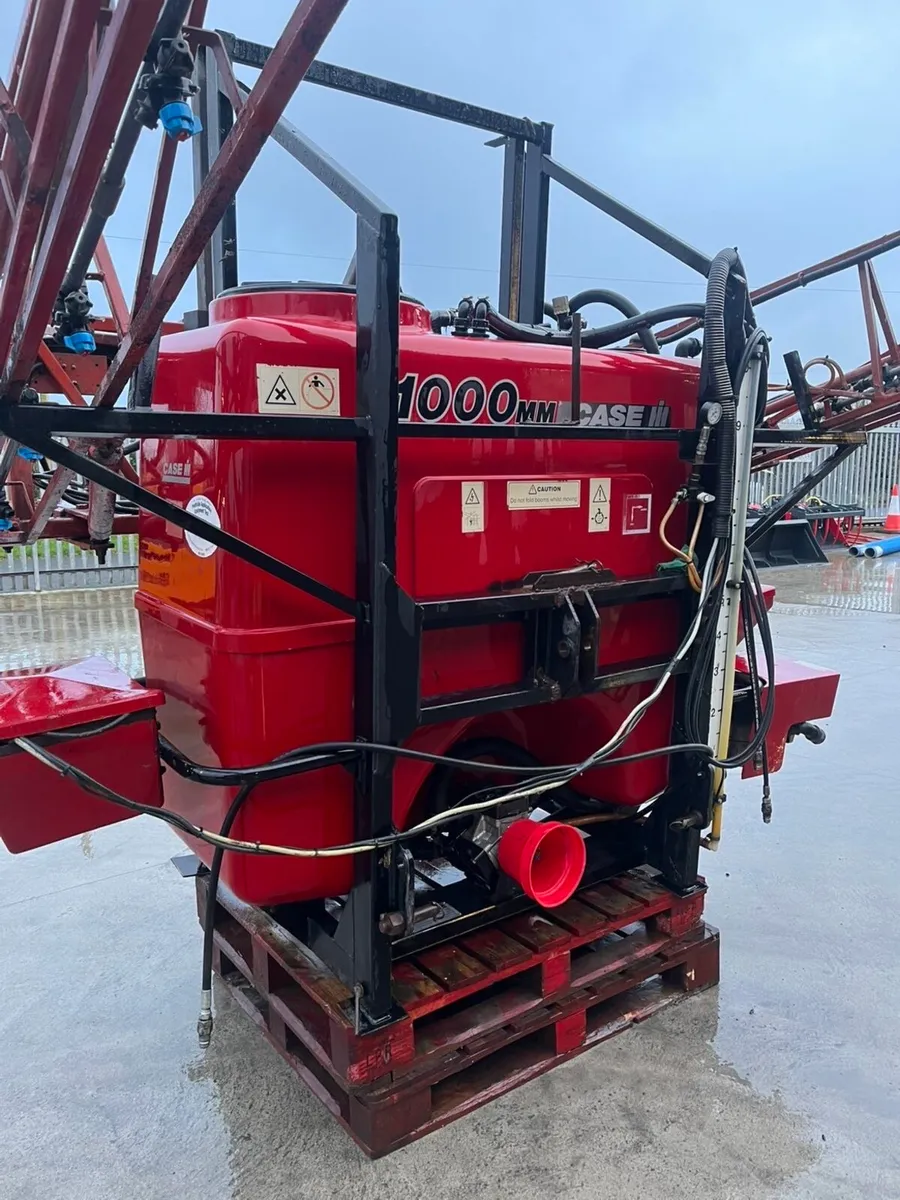 Case 1000 Litre sprayer - Image 2