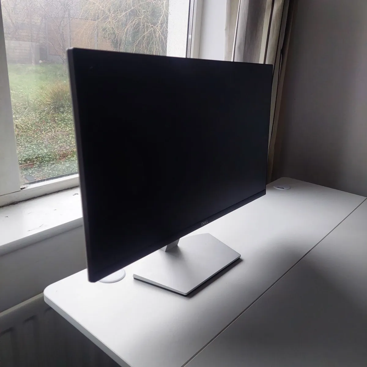 Dell Monitor 24" - S2421H - Image 1