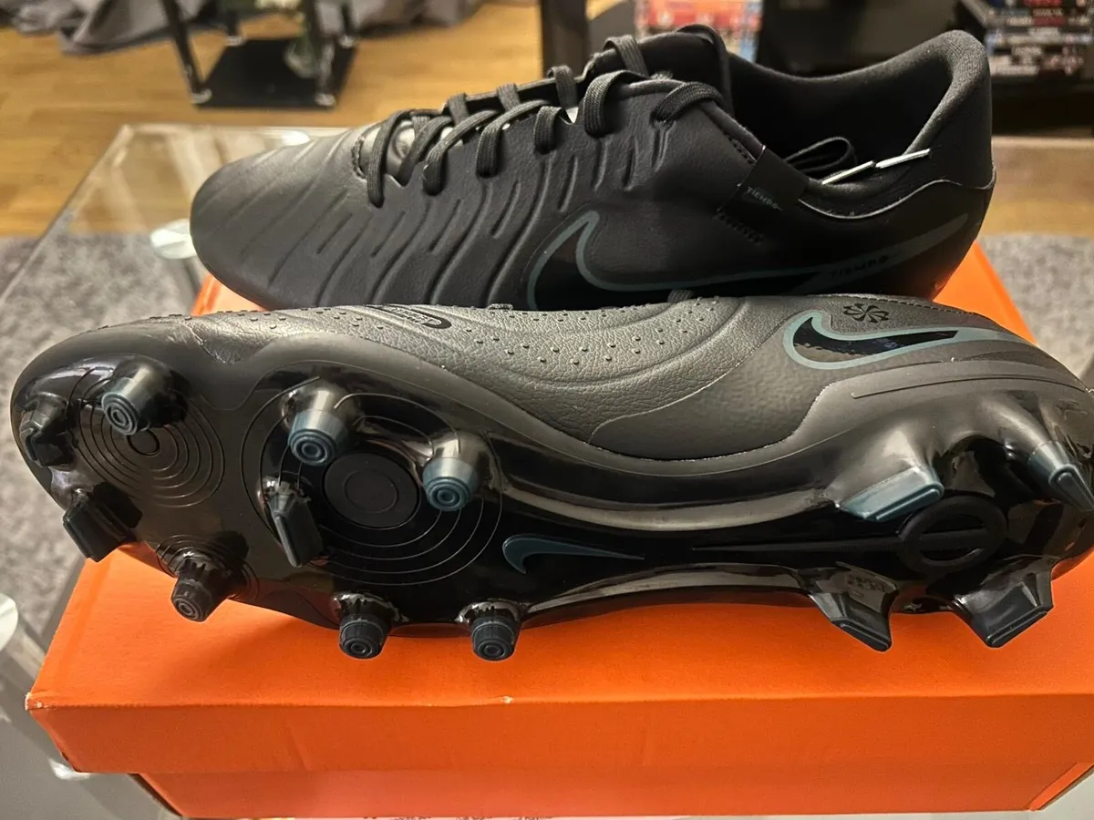 Nike Soccer Boots - Image 2