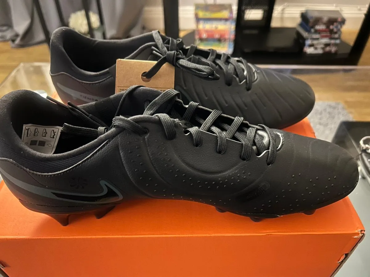 Nike Soccer Boots - Image 4