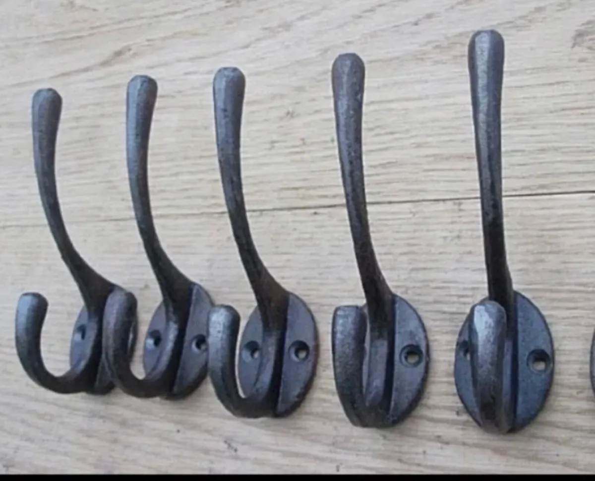 10 x Cast Iron Coat Hooks Top Quality NEW - Image 2