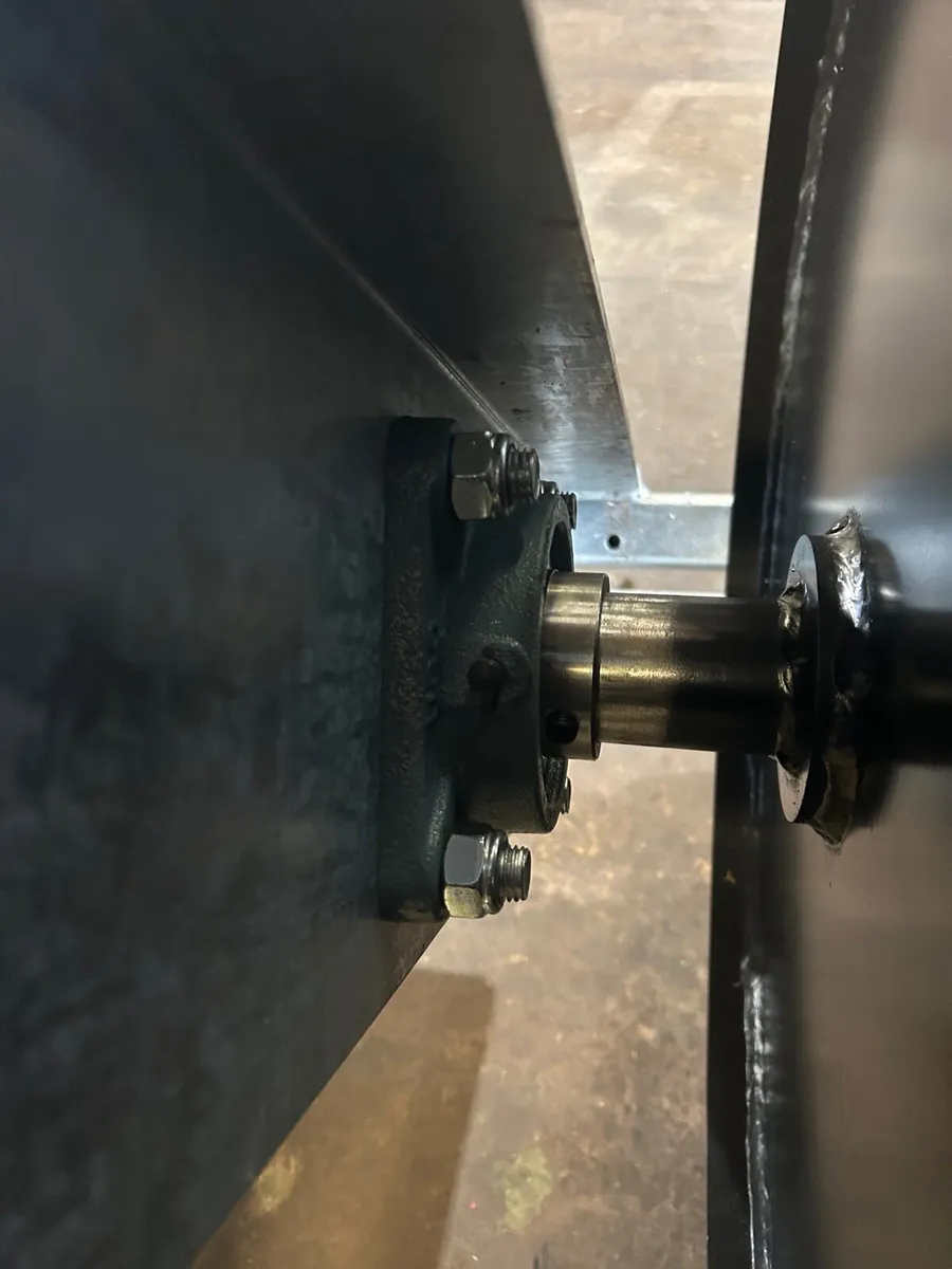 5ft galvanised quad roller - Image 3