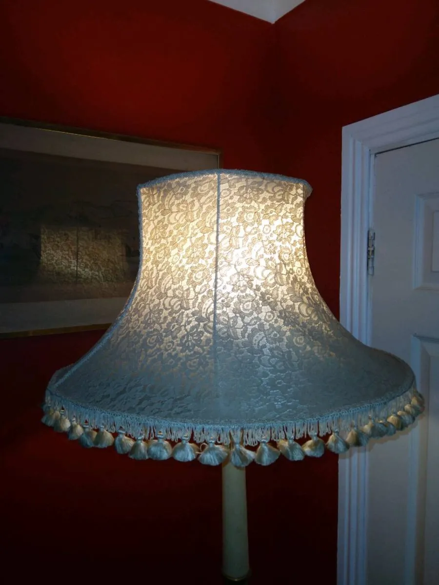 Brass standard lamp - Image 4