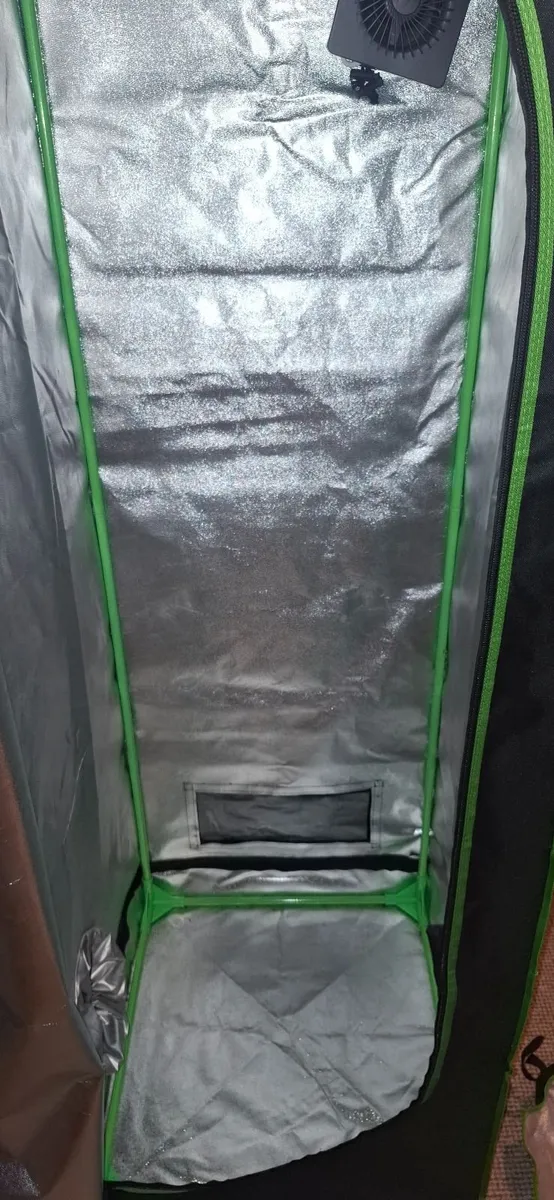 Grow Tent 60x60x180cm + 75 W LED Grow Light + Fan - Image 4
