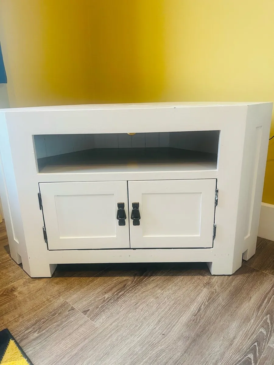 TV Stand - Corner unit - EZ Living - Image 2